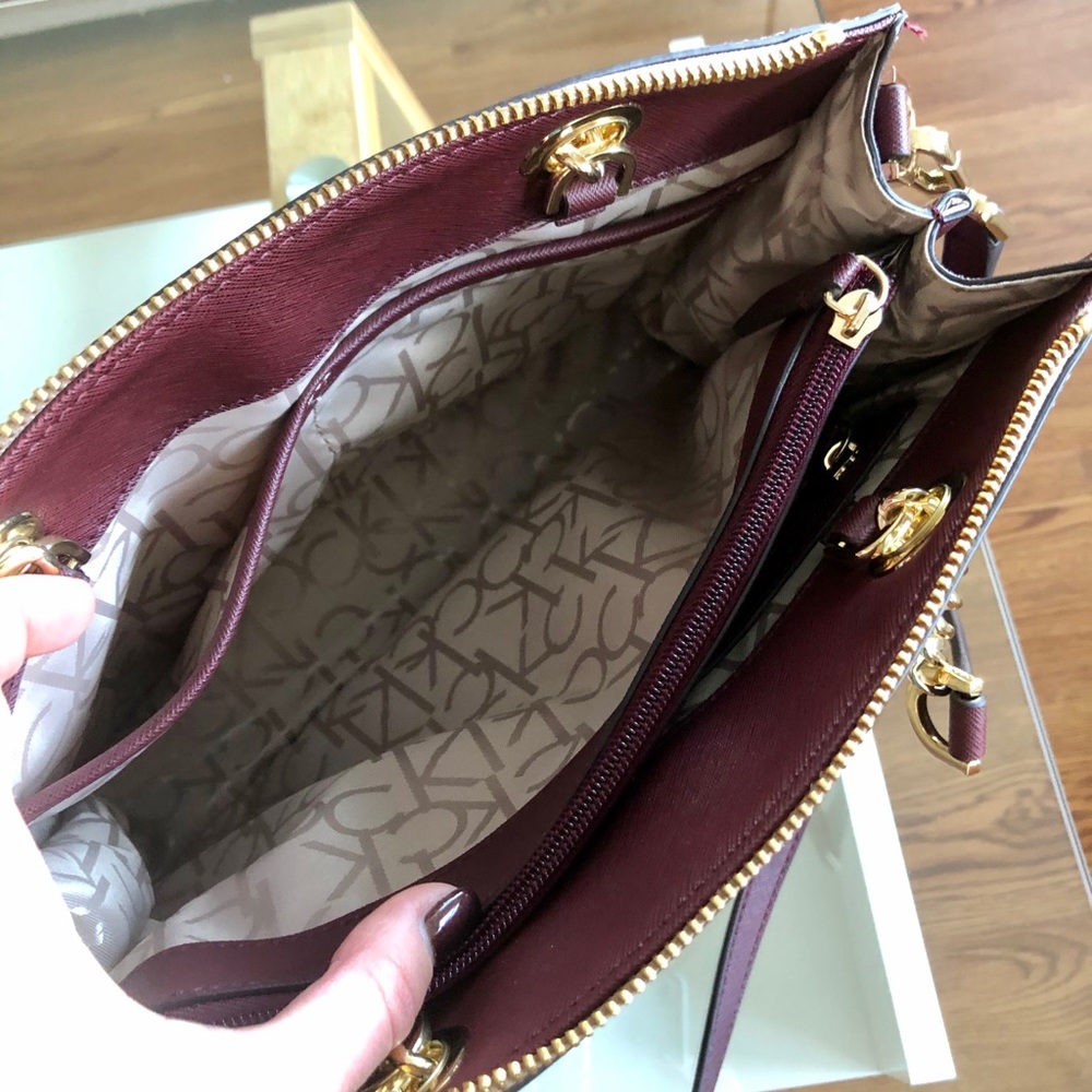 Calvin Klein Logo Satchel Handbag🤎✨ - Picture 5 of 8